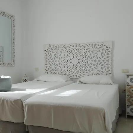 Casas De Tauro Tatil Evi La Playa de Tauro