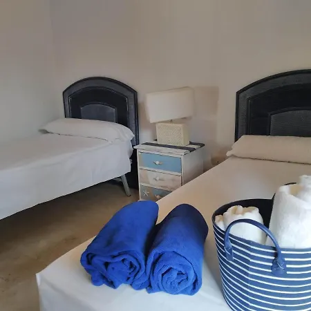 Semesterbostad Casas De Tauro *